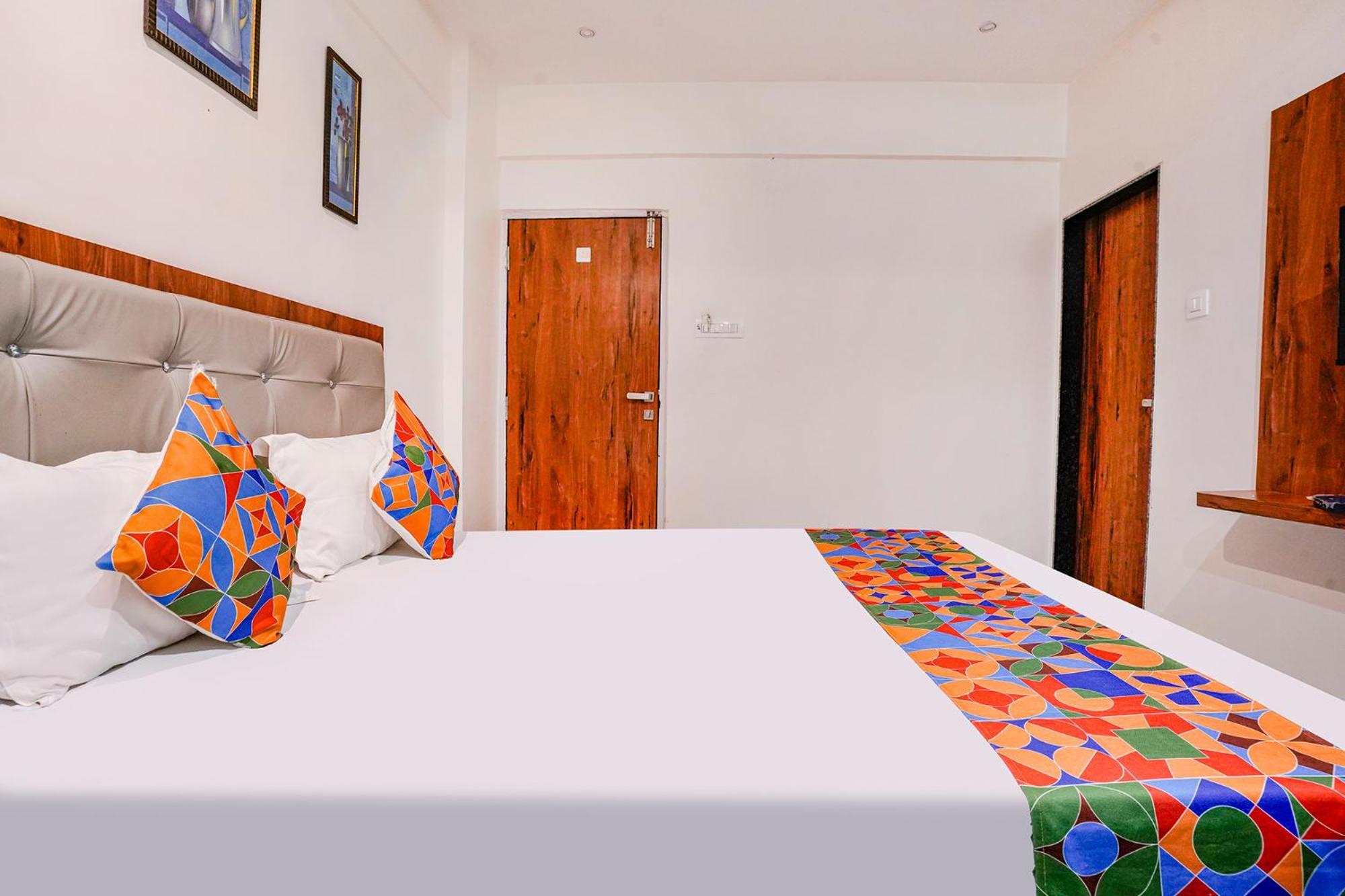 Fabexpress Utsav Residency - Nr Panvel Hotel Jamb ภายนอก รูปภาพ